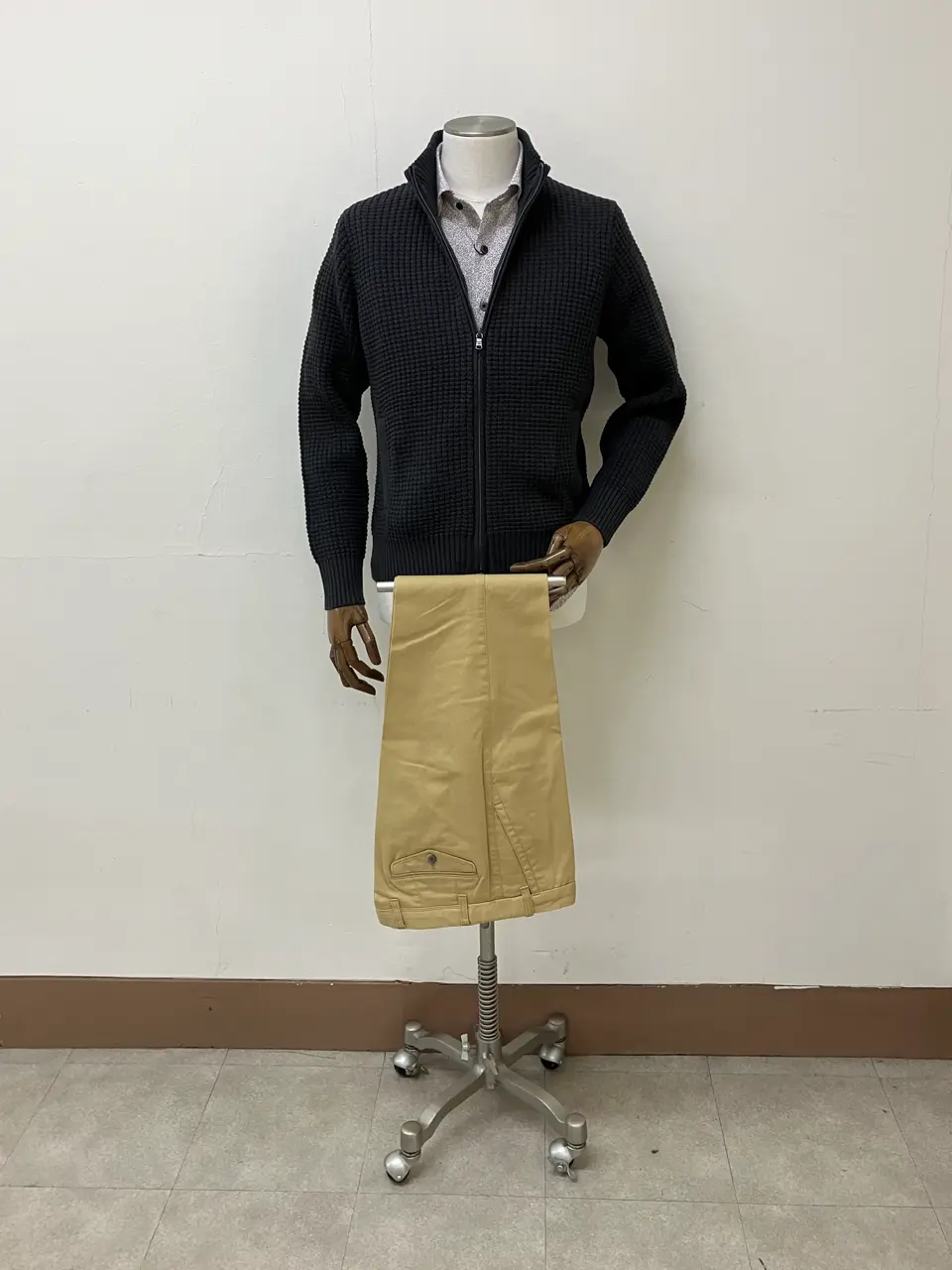  加賀谷 コーディネート画像