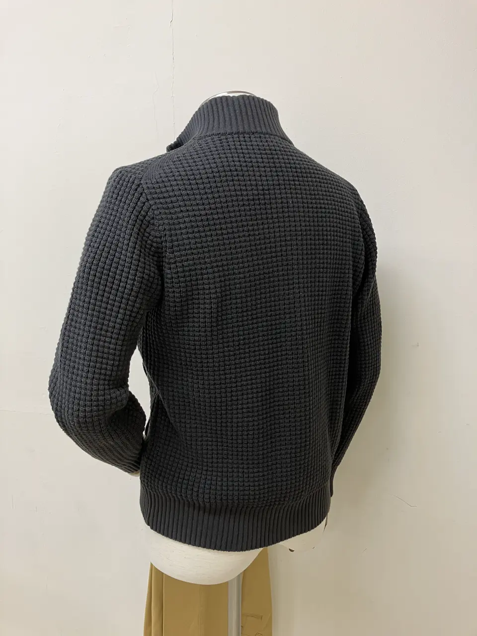 JOSEPH ABBOUD 加賀谷 コーディネート画像