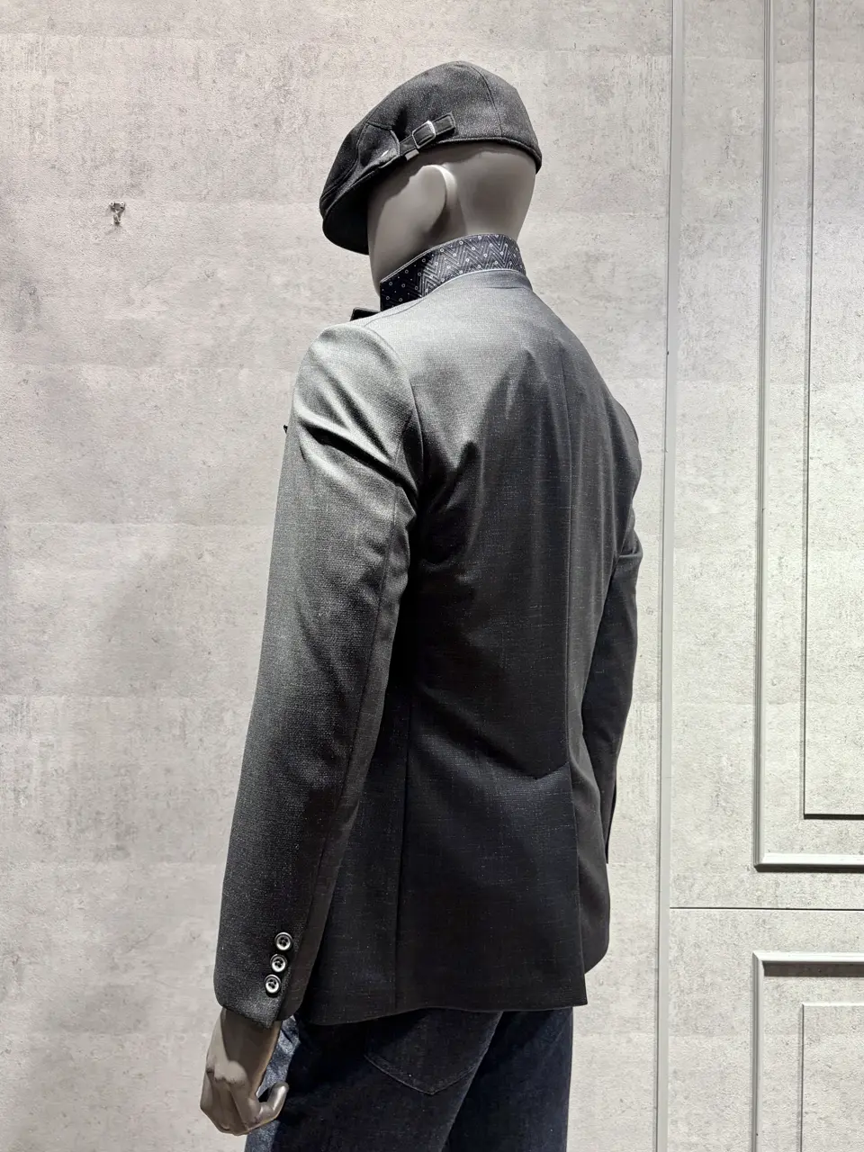 JOSEPH ABBOUD 二澤 コーディネート画像