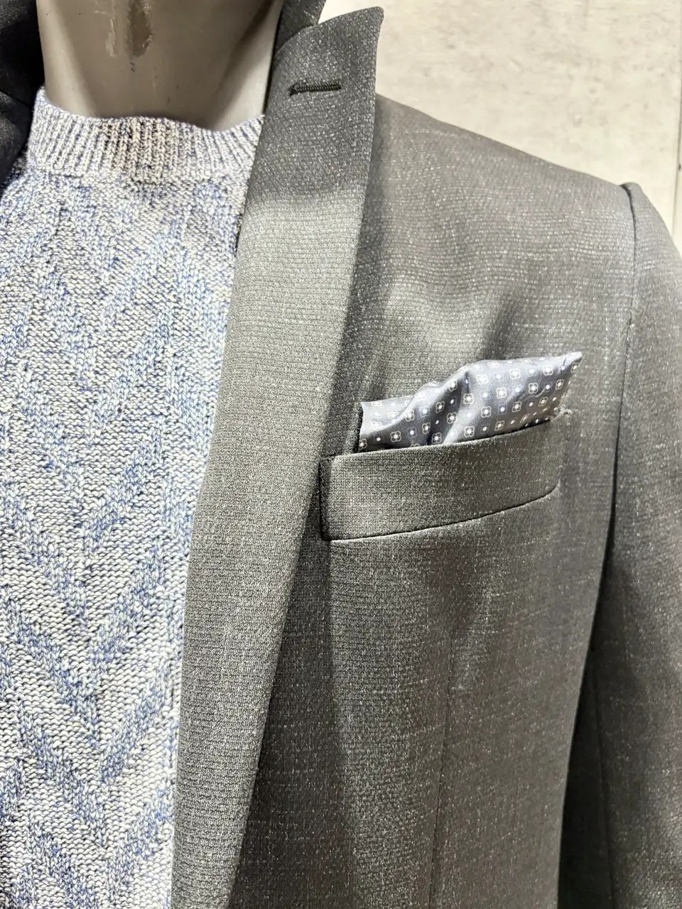 JOSEPH ABBOUD 二澤 コーディネート画像