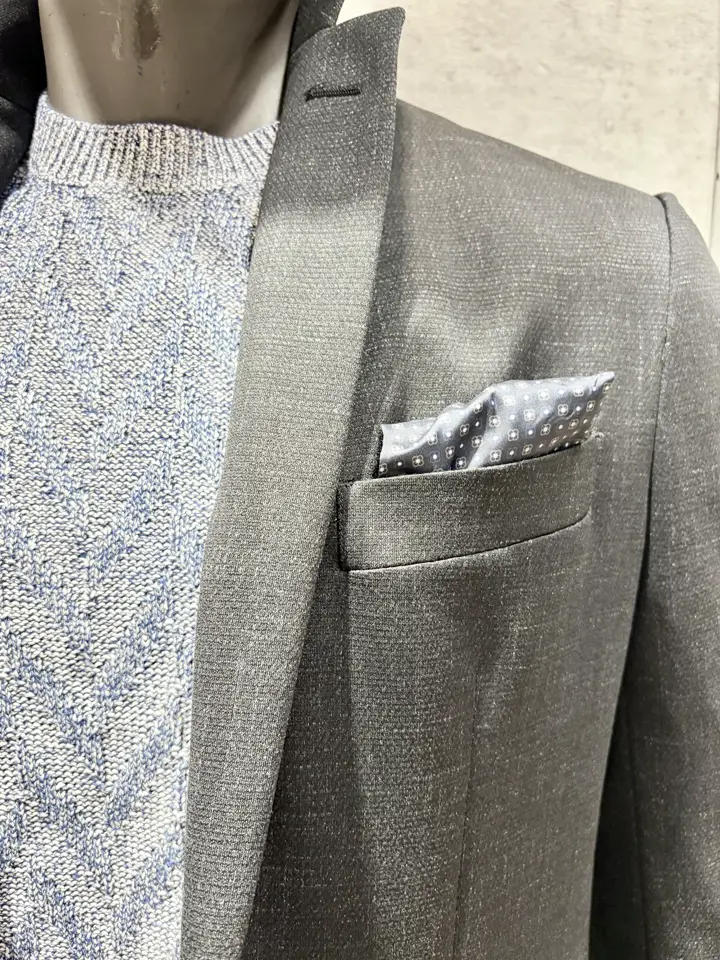 JOSEPH ABBOUD 二澤 コーディネート画像