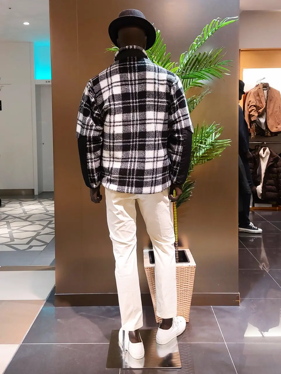 JOSEPH ABBOUD 清水 コーディネート画像