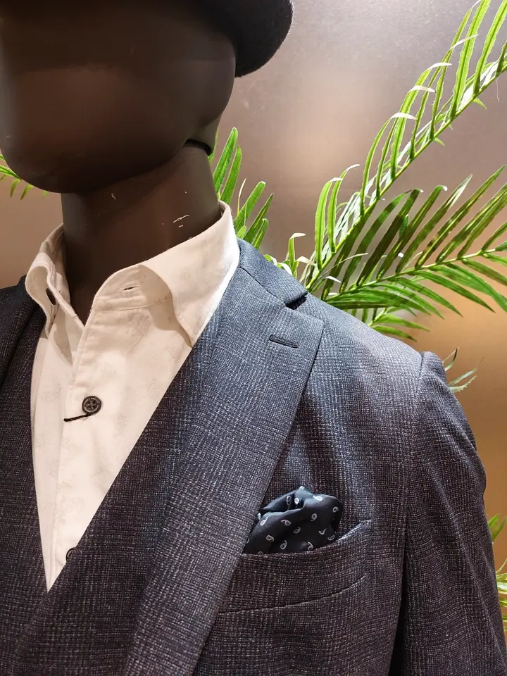 JOSEPH ABBOUD 清水 コーディネート画像