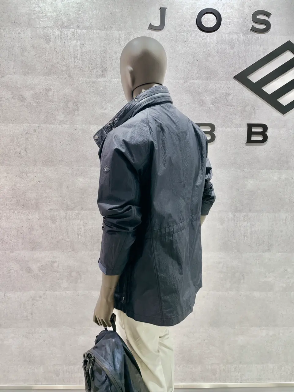 JOSEPH ABBOUD 二澤 コーディネート画像