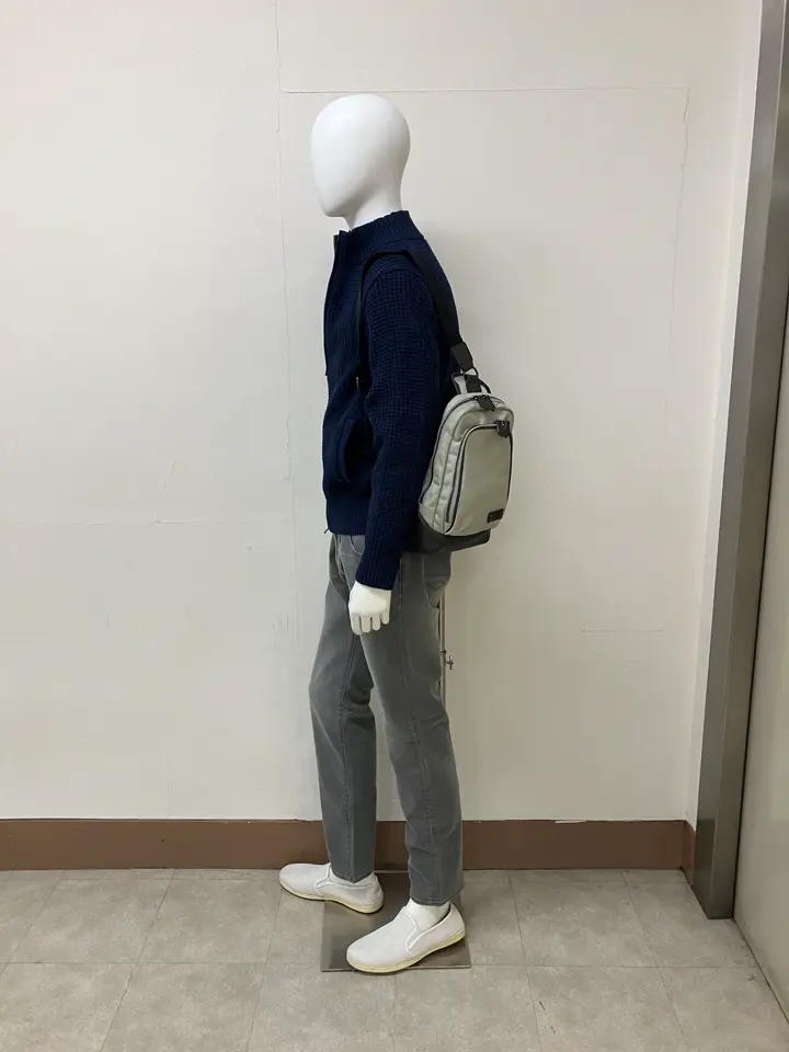 JOSEPH ABBOUD 加賀谷 コーディネート画像