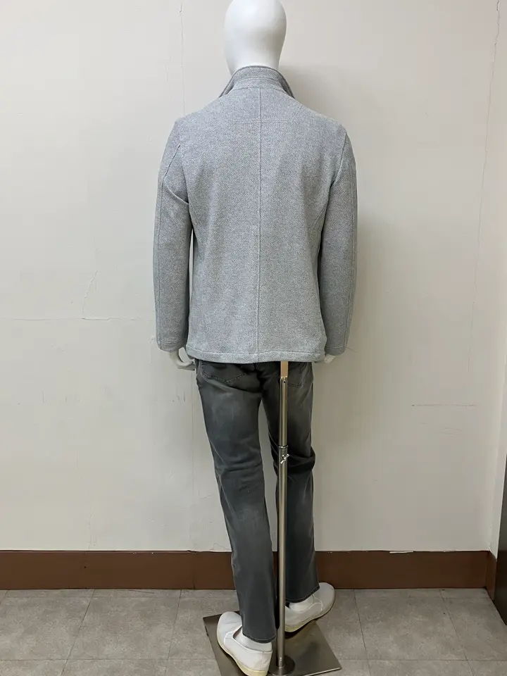 JOSEPH ABBOUD 加賀谷 コーディネート画像