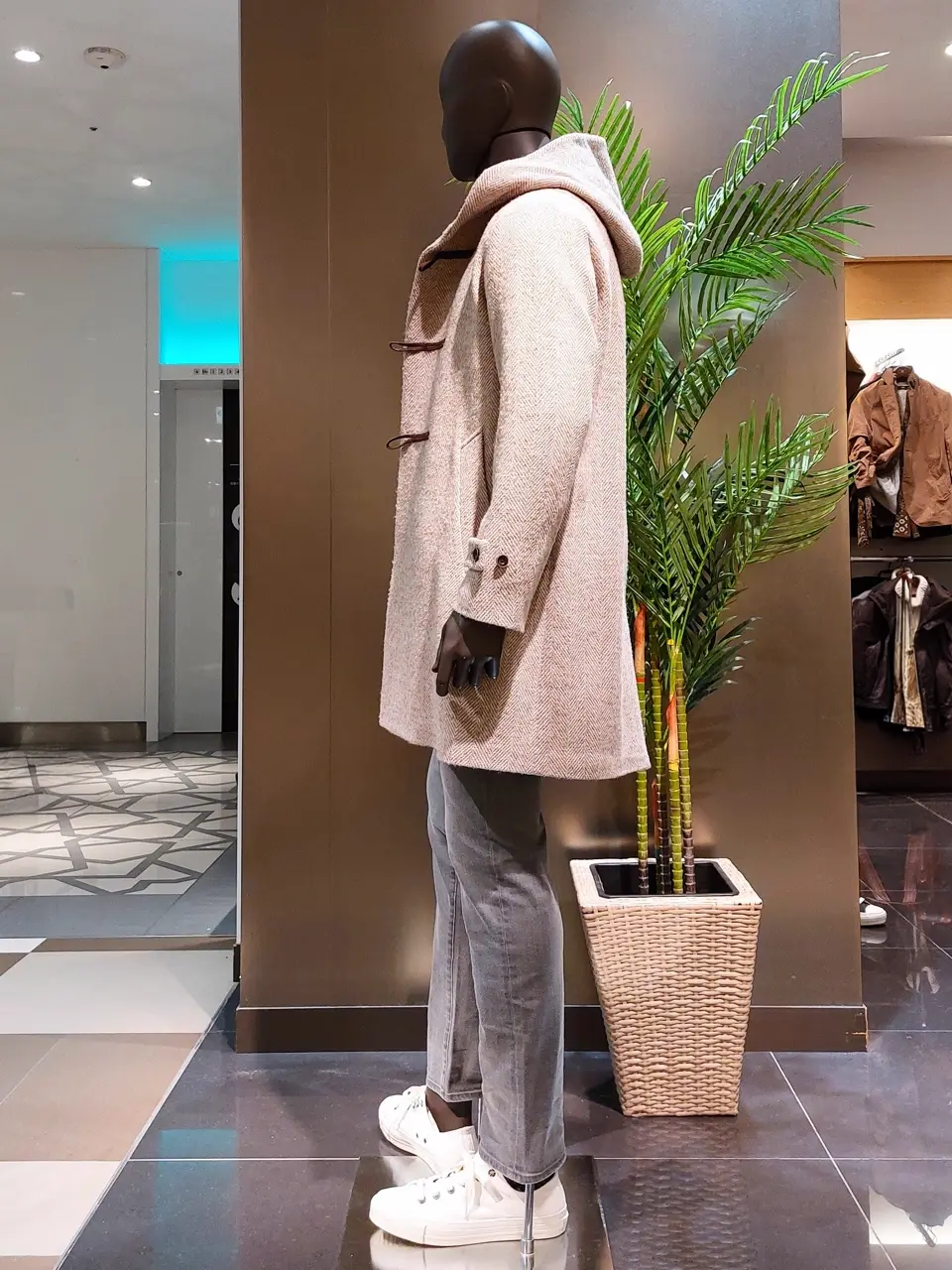 JOSEPH ABBOUD 清水 コーディネート画像