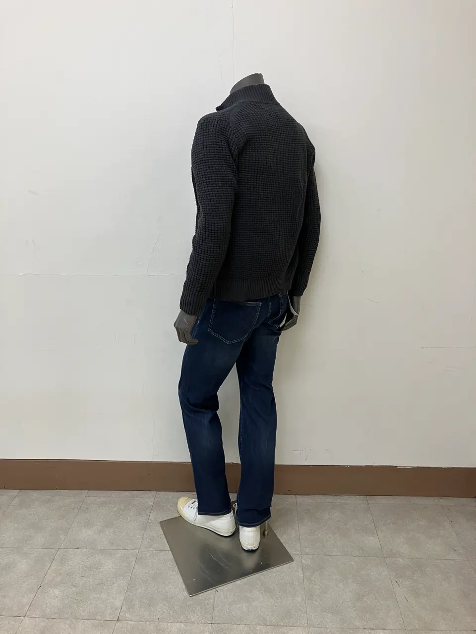 JOSEPH ABBOUD 加賀谷 コーディネート画像