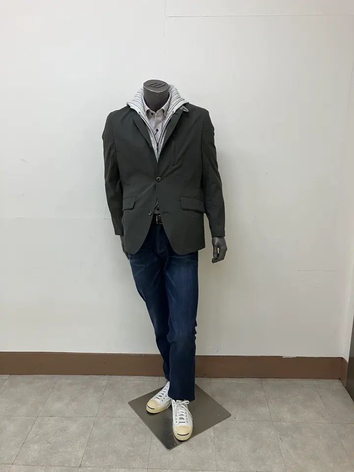 JOSEPH ABBOUD 加賀谷 コーディネート画像