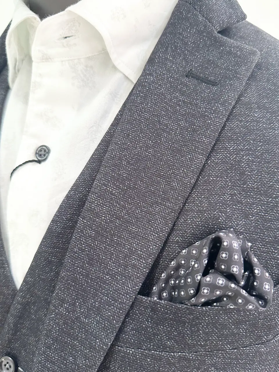 JOSEPH ABBOUD 石川 コーディネート画像