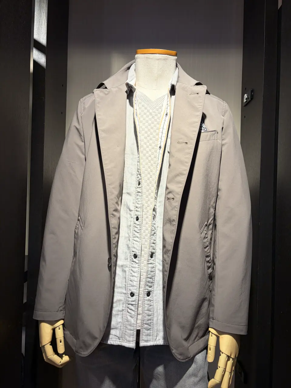 JOSEPH ABBOUD 山口 コーディネート画像