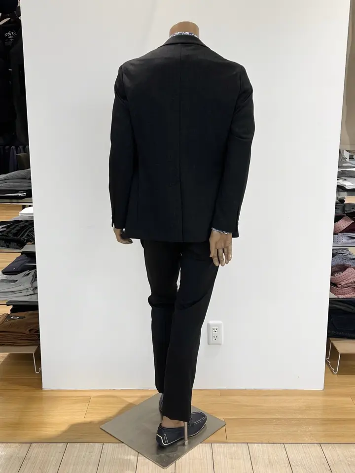 JOSEPH ABBOUD YANO コーディネート画像