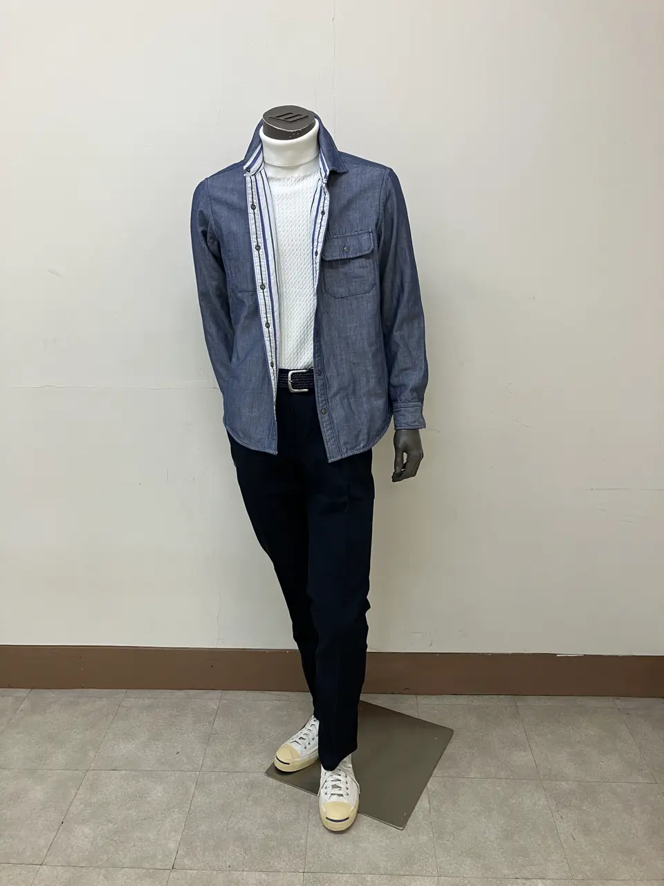 JOSEPH ABBOUD 加賀谷 コーディネート画像