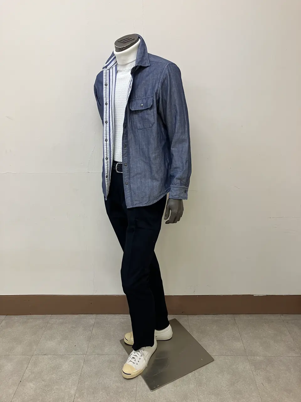 JOSEPH ABBOUD 加賀谷 コーディネート画像