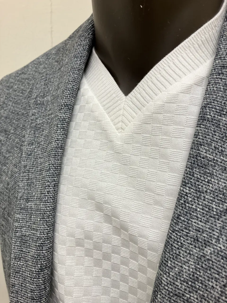 JOSEPH ABBOUD 加賀谷 コーディネート画像