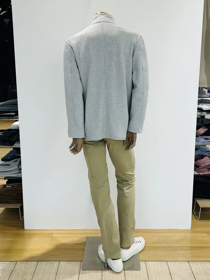 JOSEPH ABBOUD YANO コーディネート画像