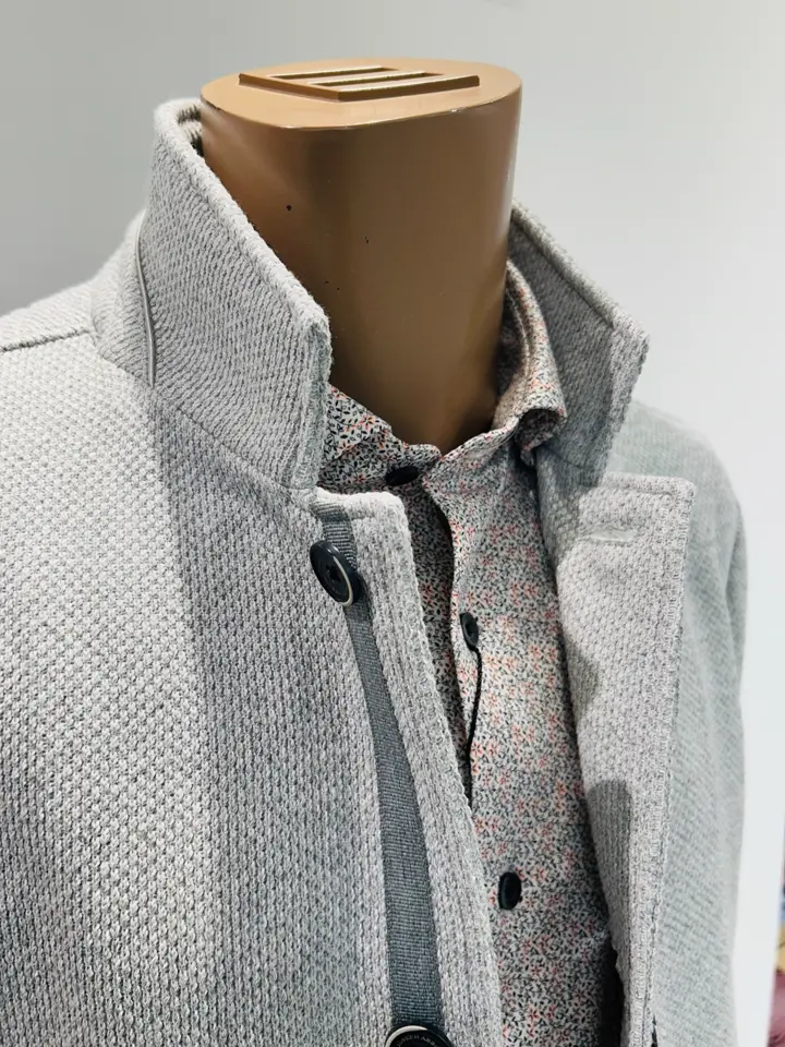 JOSEPH ABBOUD YANO コーディネート画像