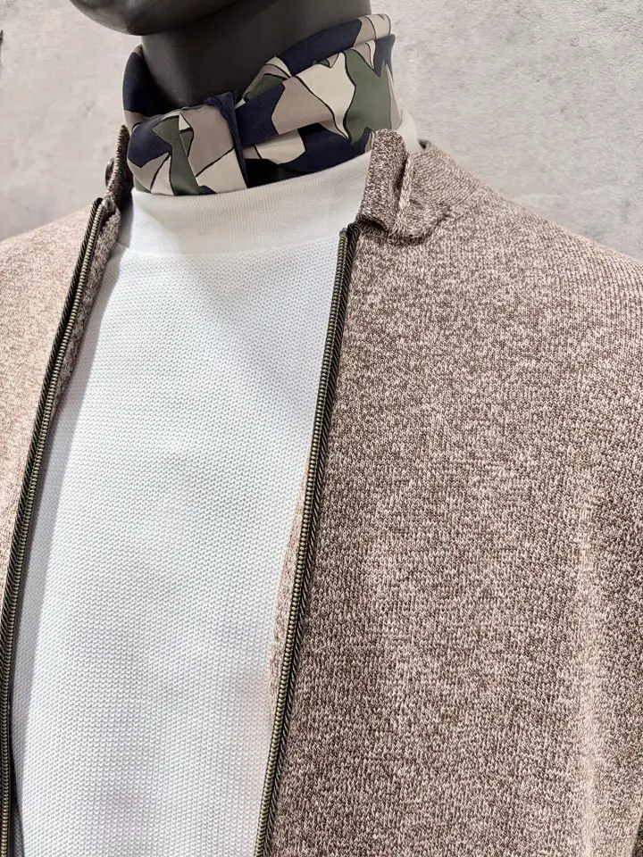 JOSEPH ABBOUD 二澤 コーディネート画像