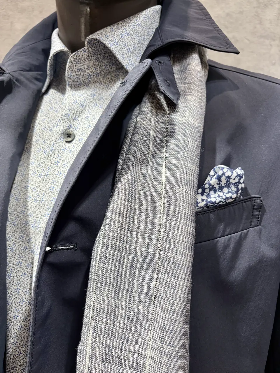 JOSEPH ABBOUD 二澤 コーディネート画像