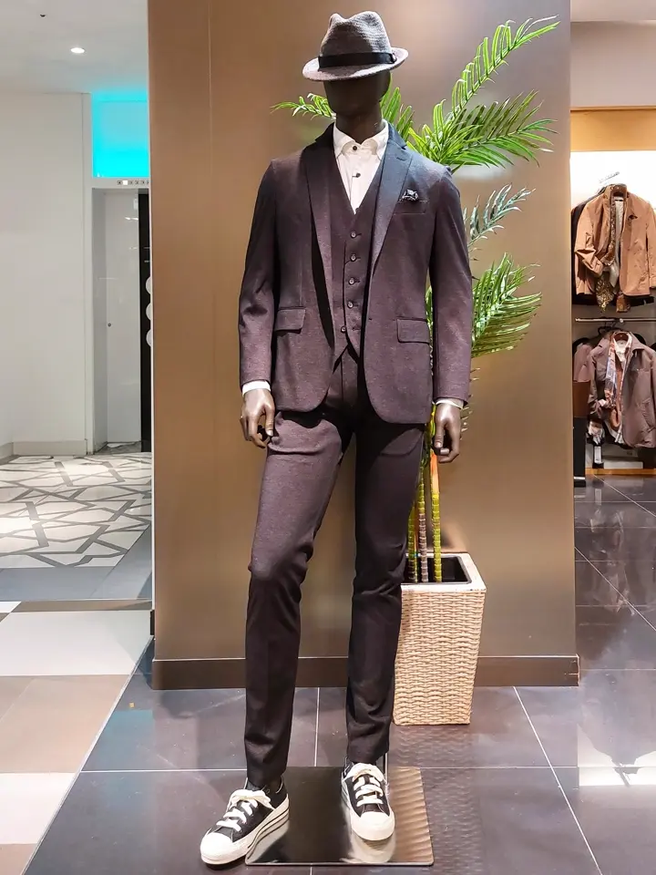 JOSEPH ABBOUD 清水 コーディネート画像