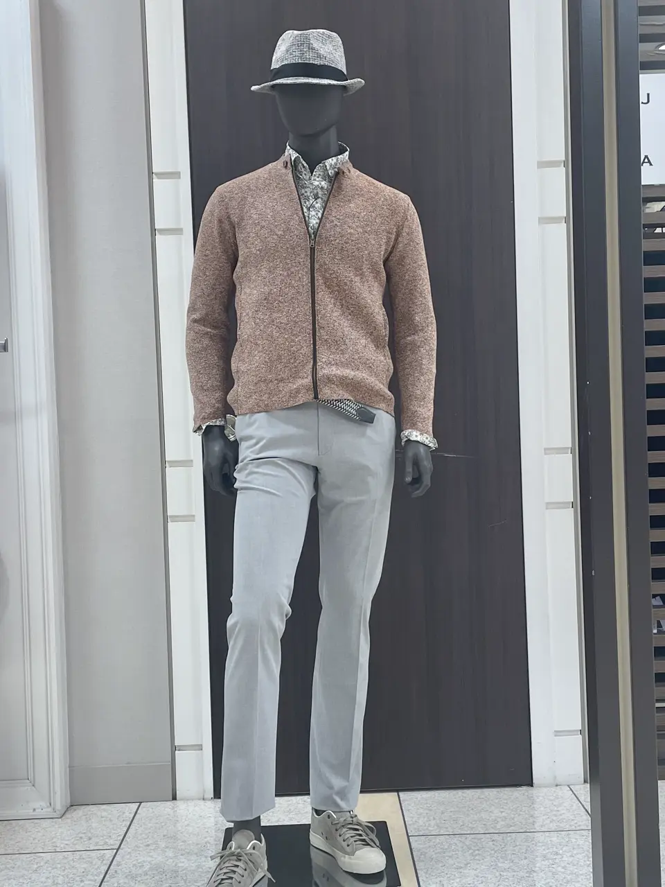 JOSEPH ABBOUD 松山 コーディネート画像