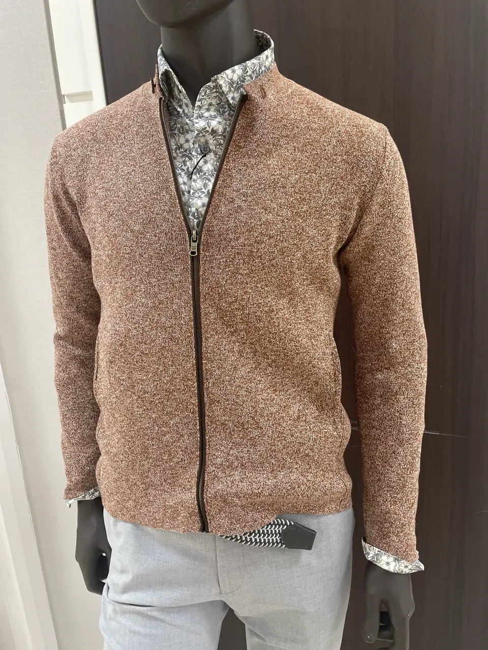 JOSEPH ABBOUD 松山 コーディネート画像
