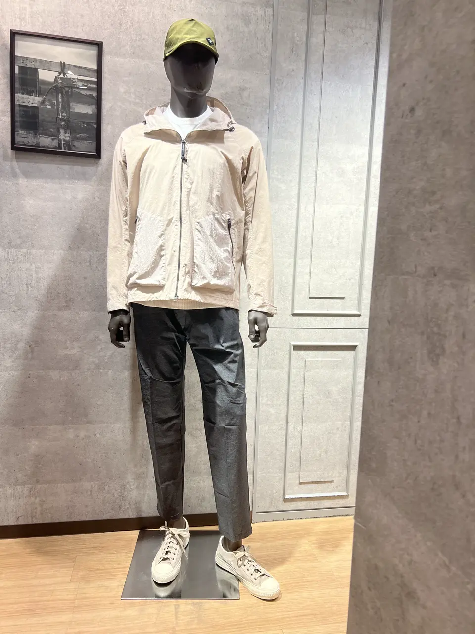 JOSEPH ABBOUD MOUNTAIN 上條 コーディネート画像