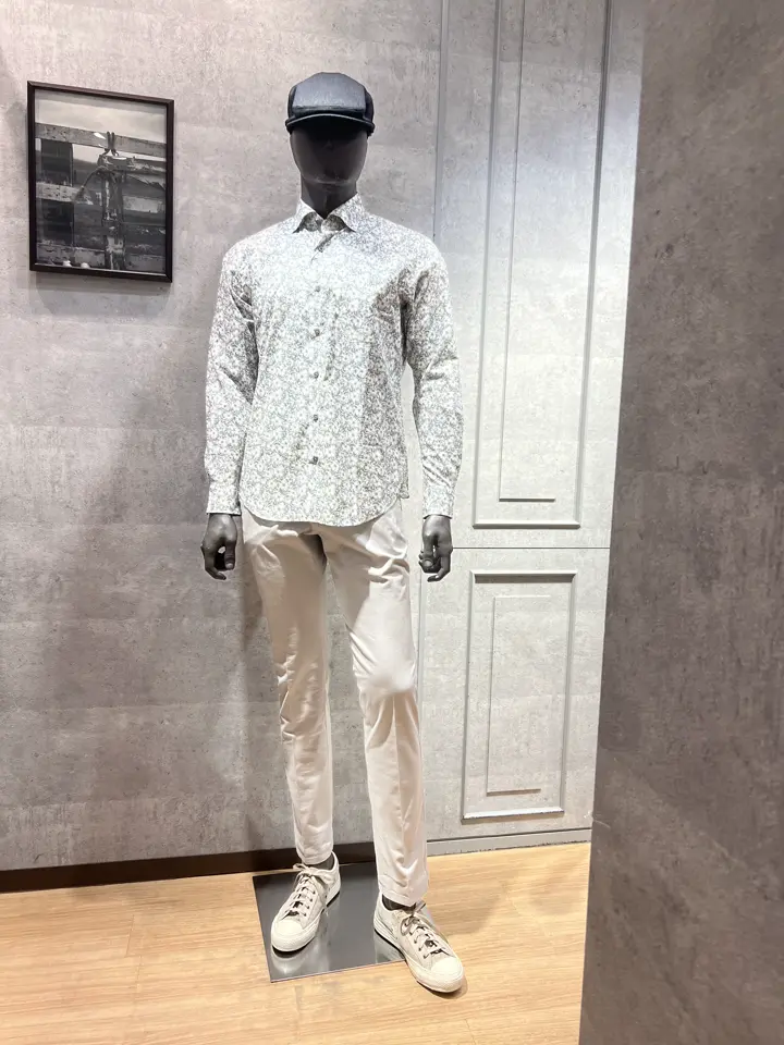 JOSEPH ABBOUD 上條 コーディネート画像