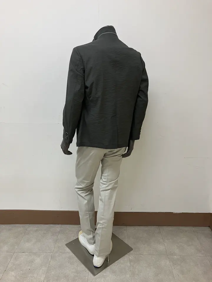 JOSEPH ABBOUD 加賀谷 コーディネート画像