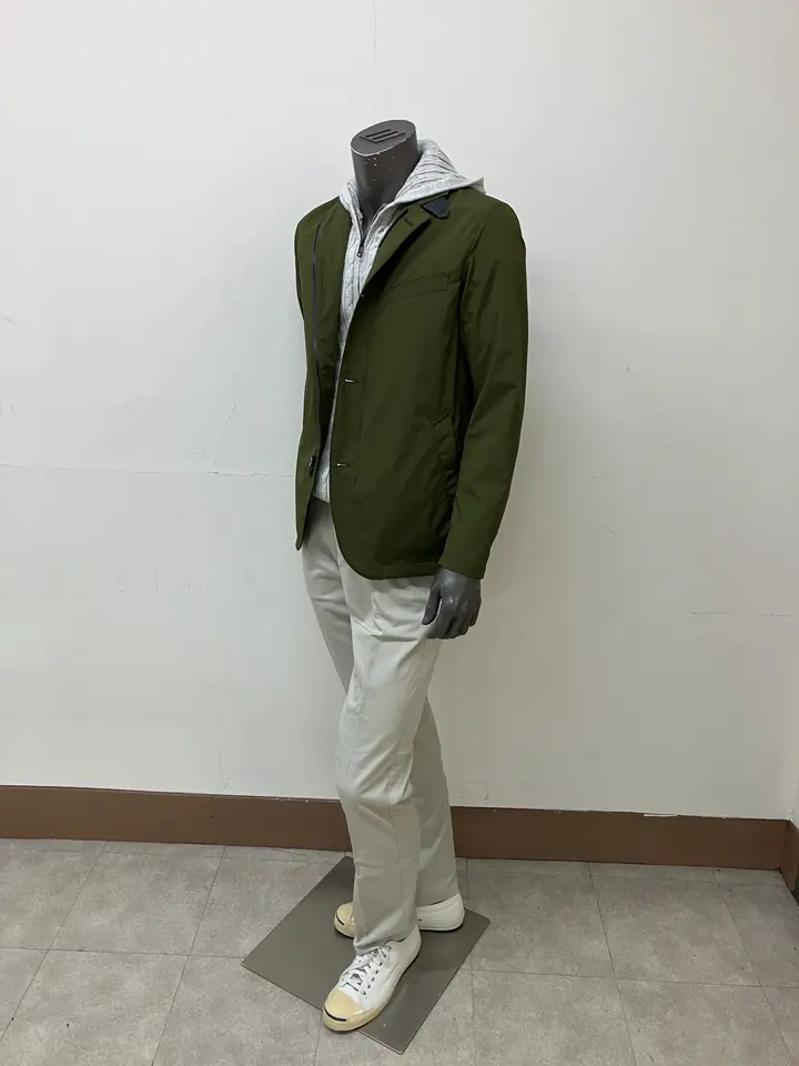 JOSEPH ABBOUD 加賀谷 コーディネート画像