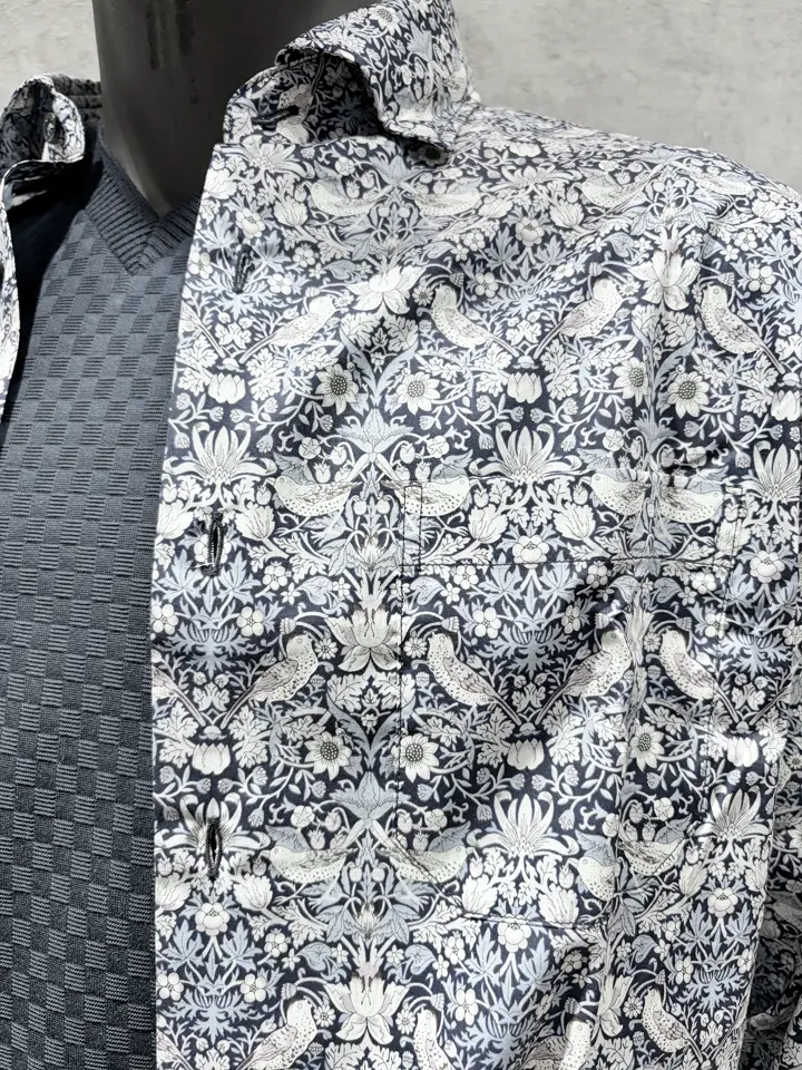 JOSEPH ABBOUD 二澤 コーディネート画像