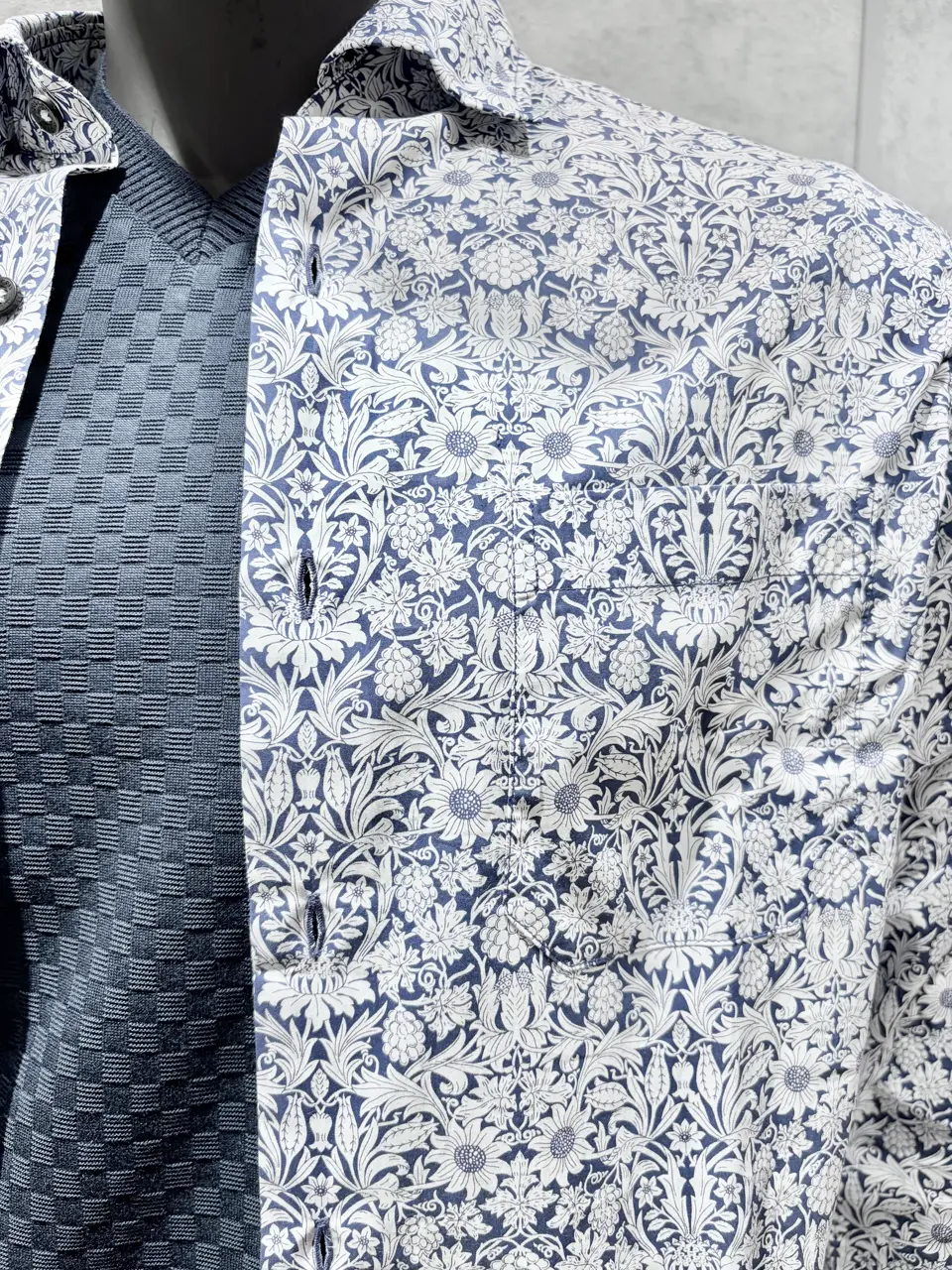 JOSEPH ABBOUD 二澤 コーディネート画像