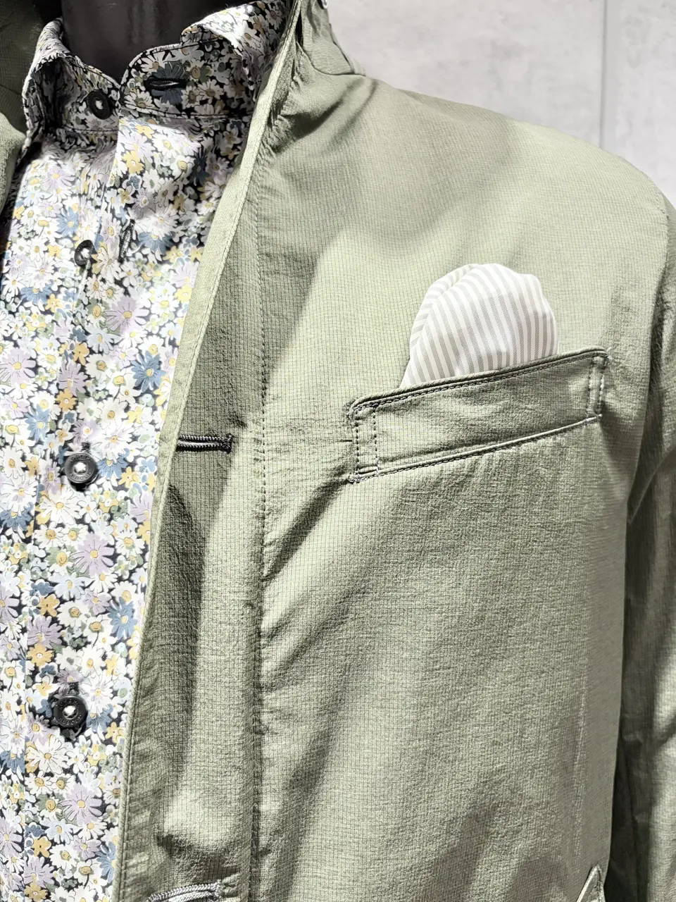 JOSEPH ABBOUD 二澤 コーディネート画像