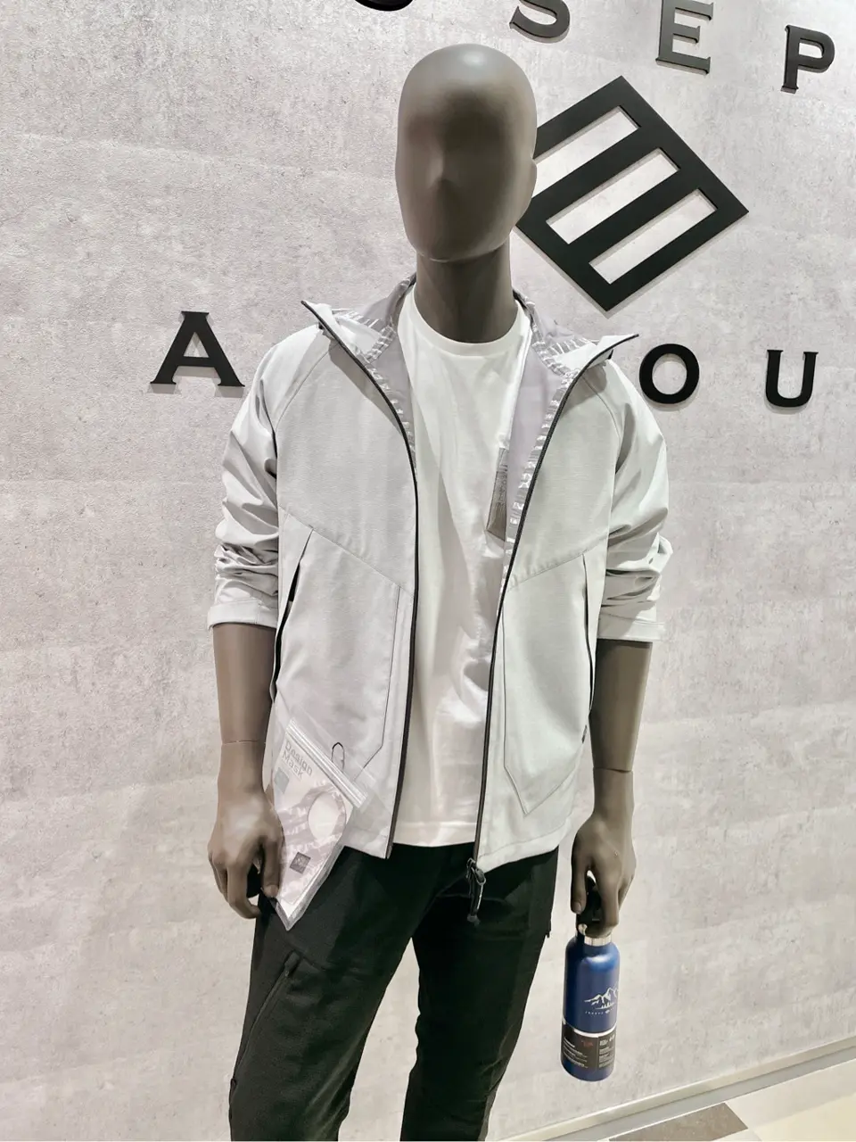 JOSEPH ABBOUD 二澤 コーディネート画像