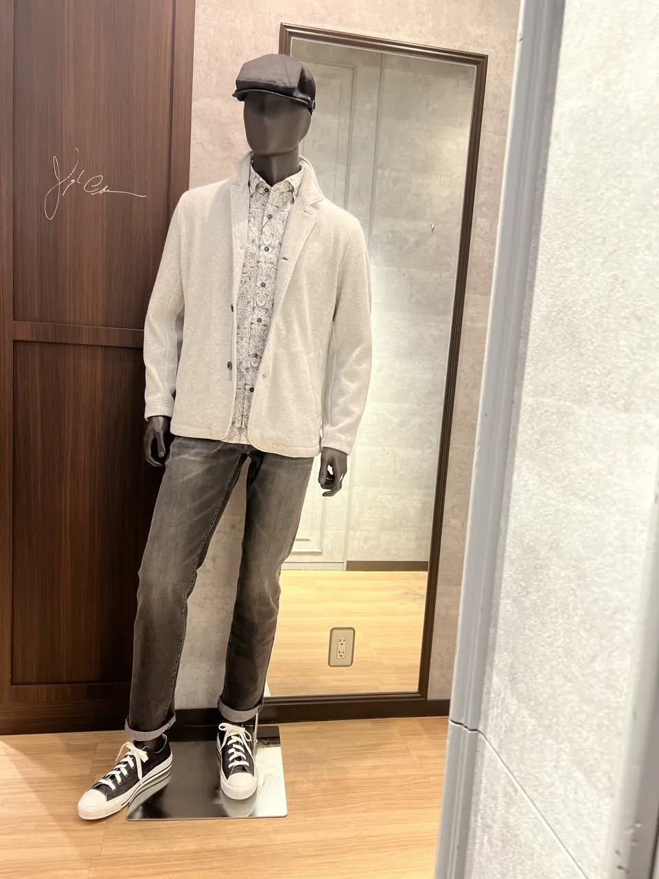  上條 コーディネート画像