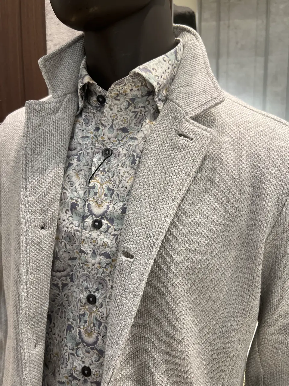 JOSEPH ABBOUD 上條 コーディネート画像