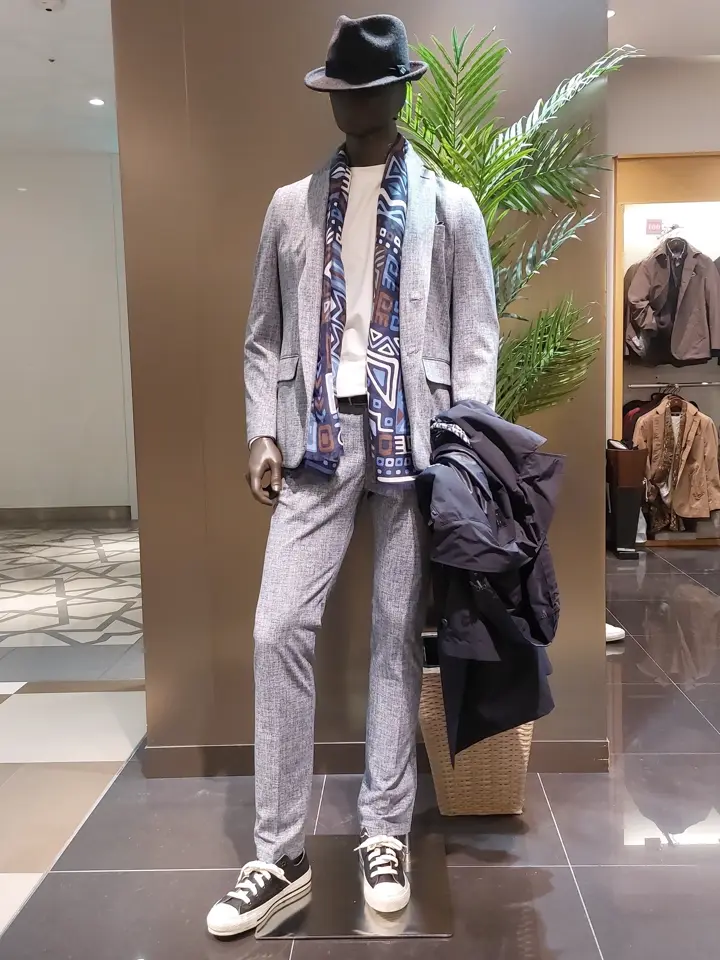 JOSEPH ABBOUD 清水 コーディネート画像