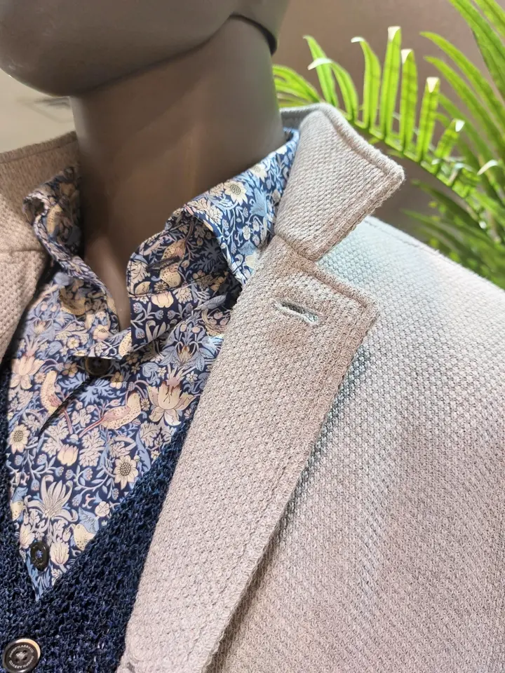 JOSEPH ABBOUD 清水 コーディネート画像