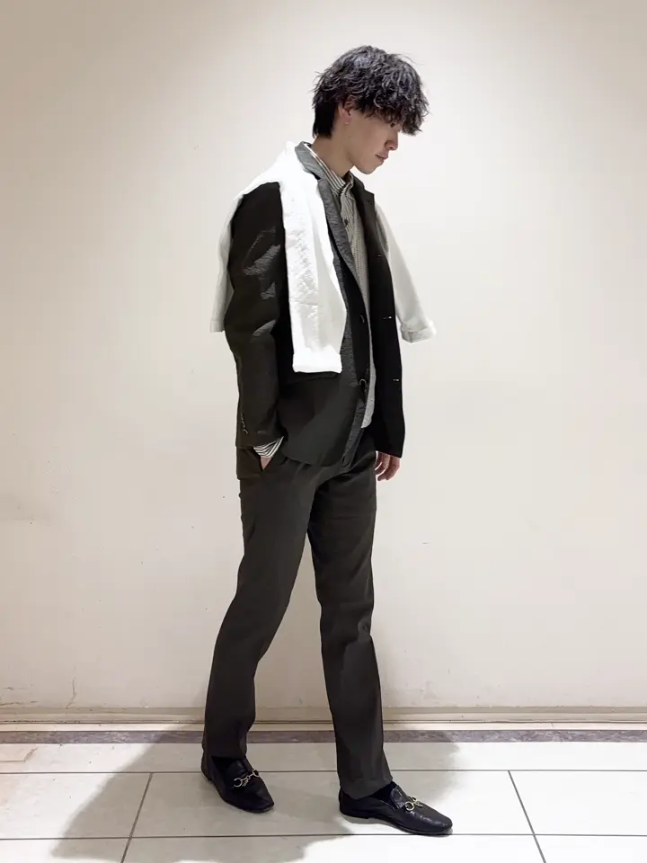 JOSEPH ABBOUD 近藤 コーディネート画像