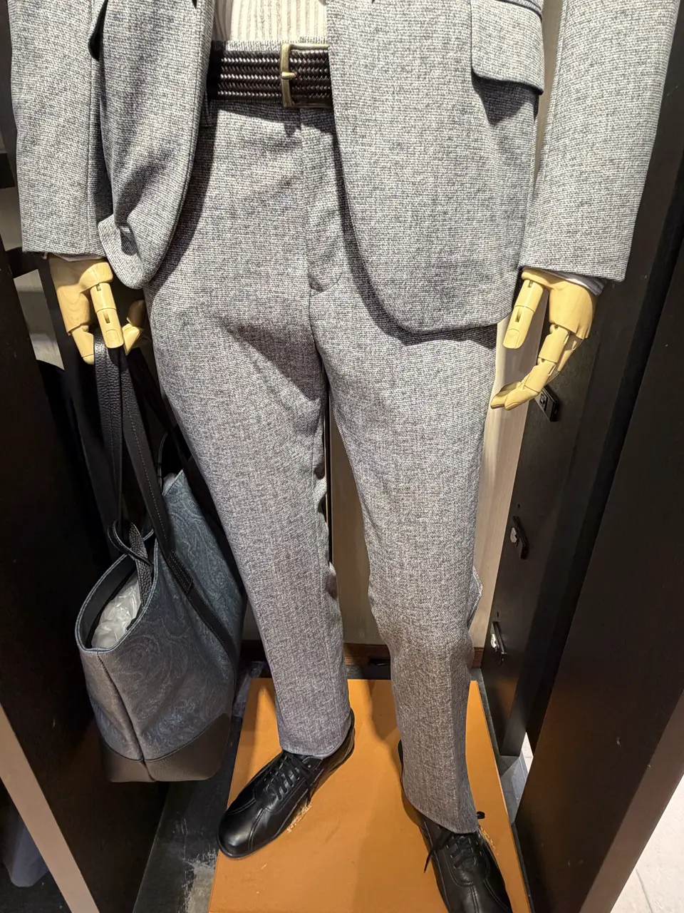 JOSEPH ABBOUD 山口 コーディネート画像