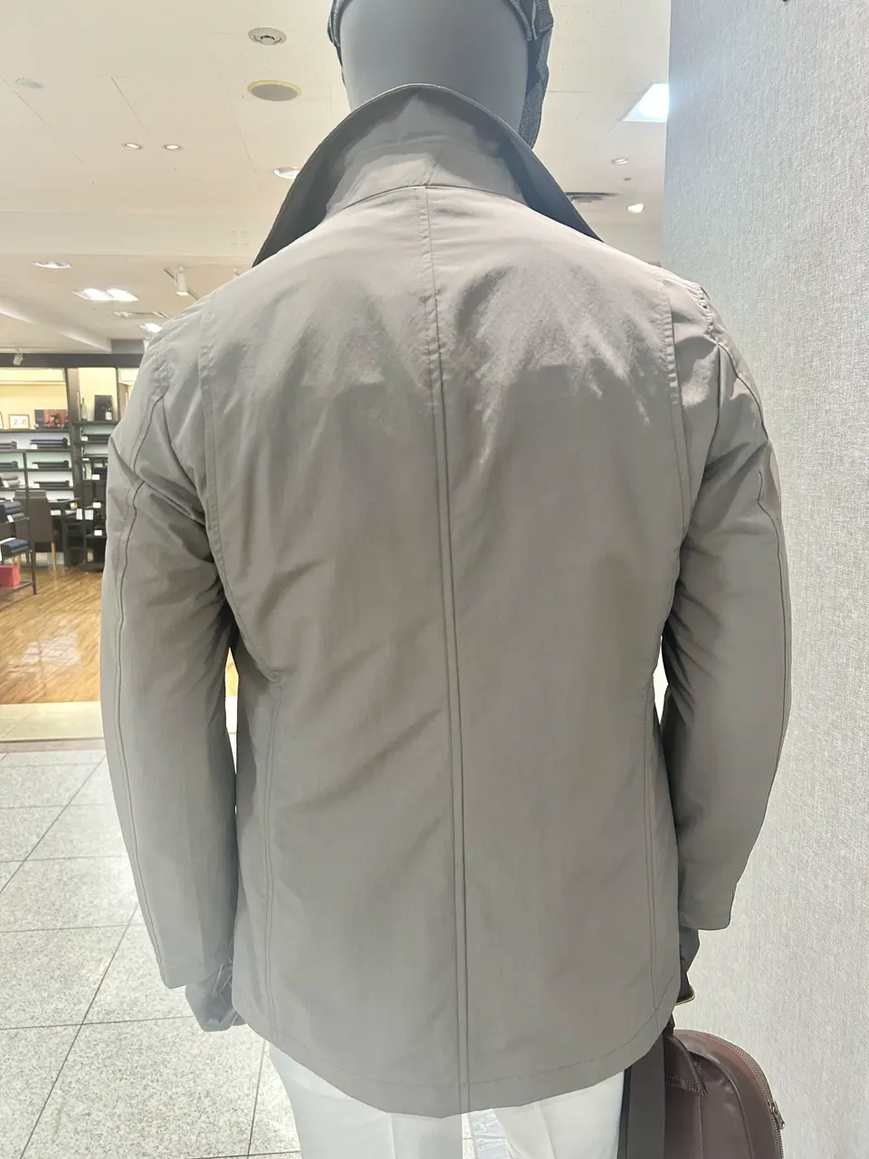 JOSEPH ABBOUD 上田 コーディネート画像