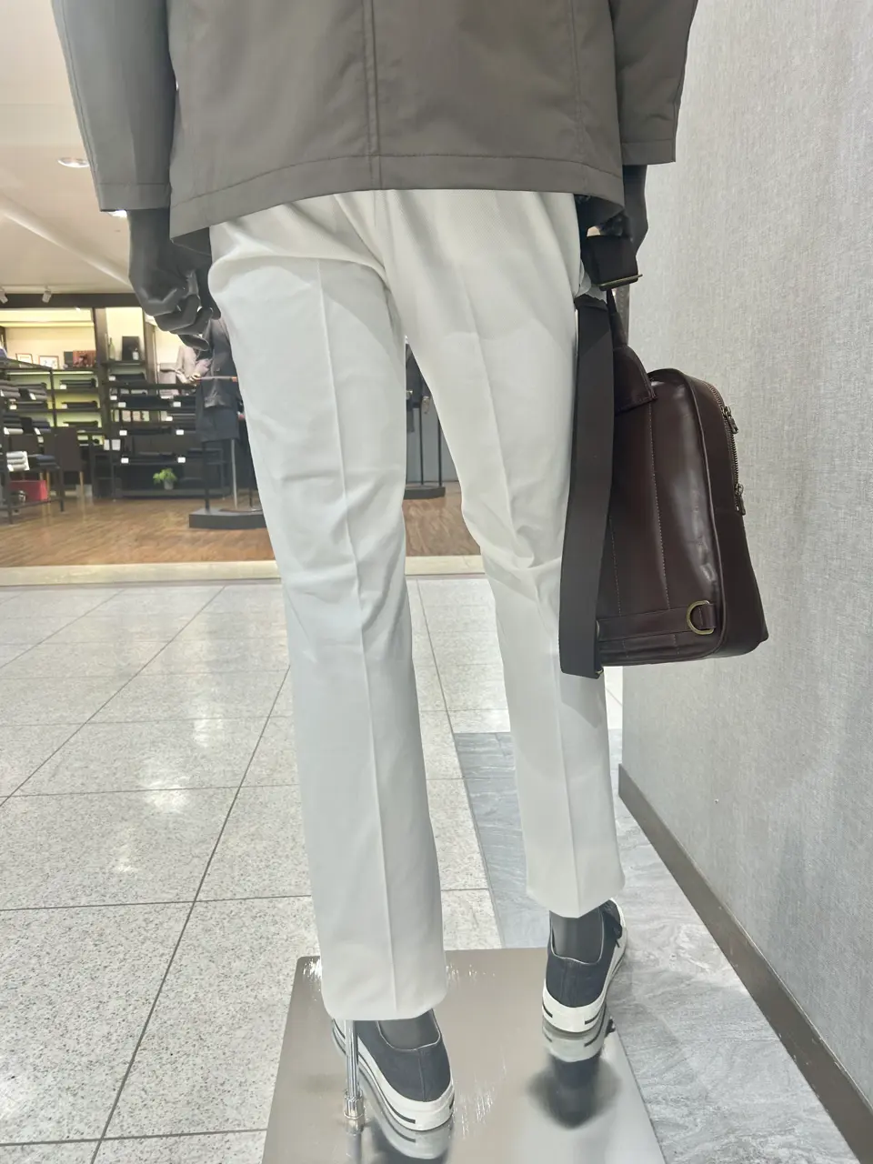 JOSEPH ABBOUD 上田 コーディネート画像