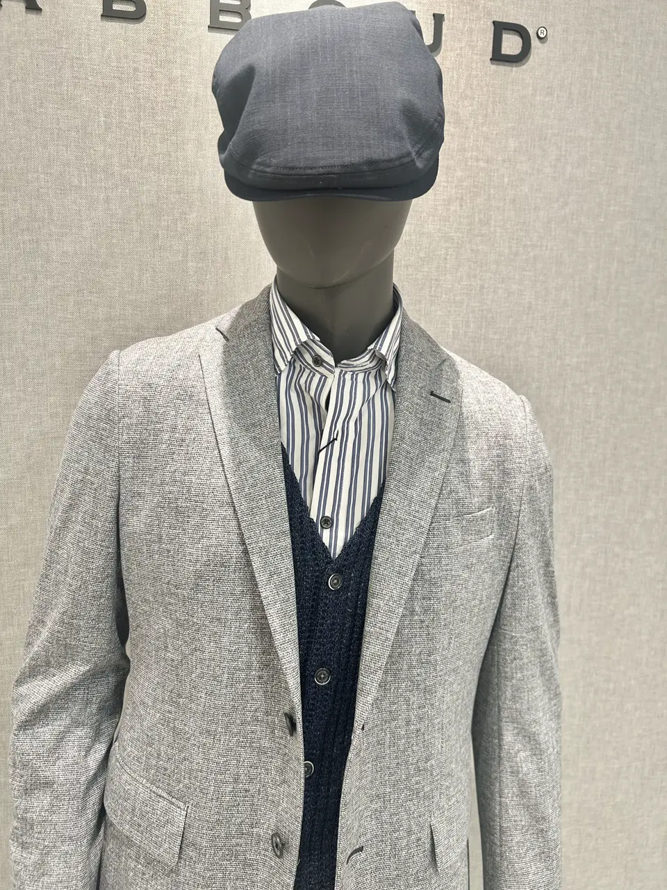 JOSEPH ABBOUD 上田 コーディネート画像