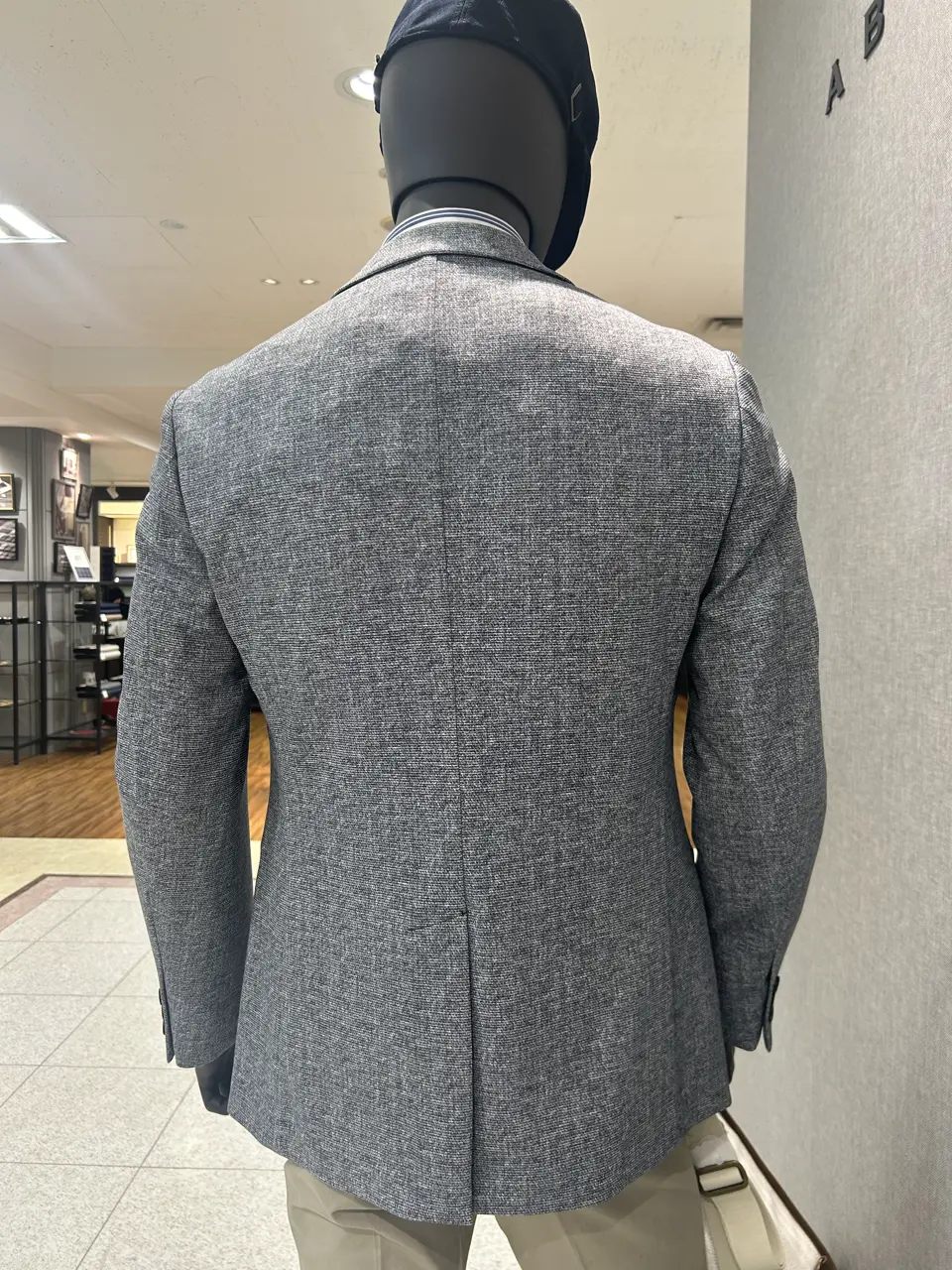 JOSEPH ABBOUD 上田 コーディネート画像