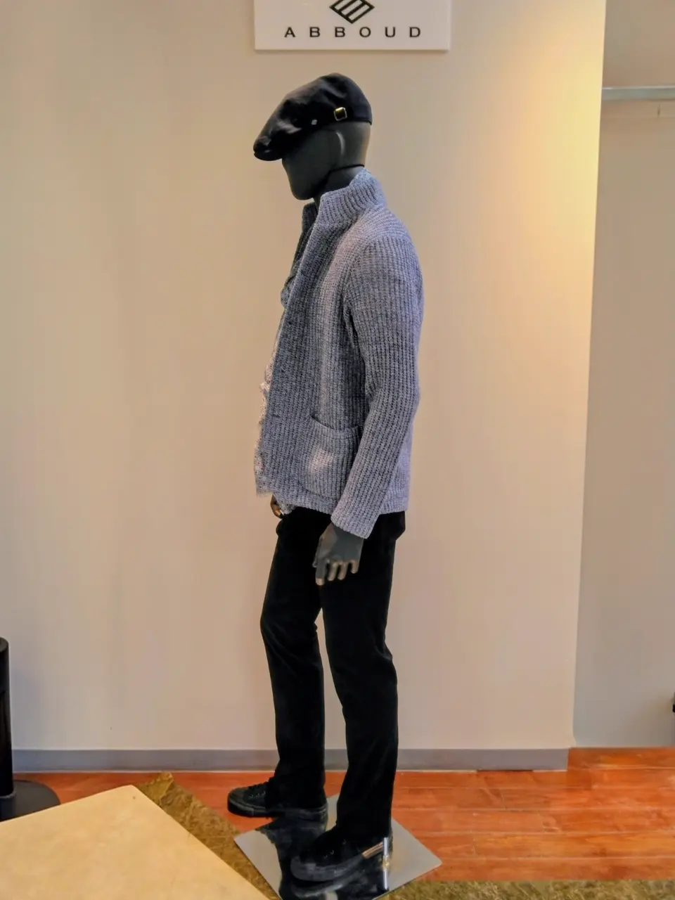 JOSEPH ABBOUD 　伊丹 コーディネート画像