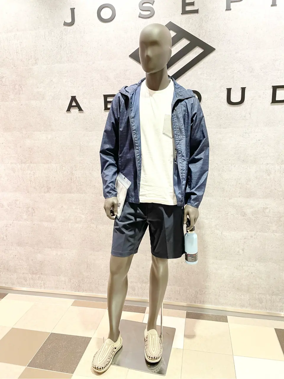  東　 コーディネート画像