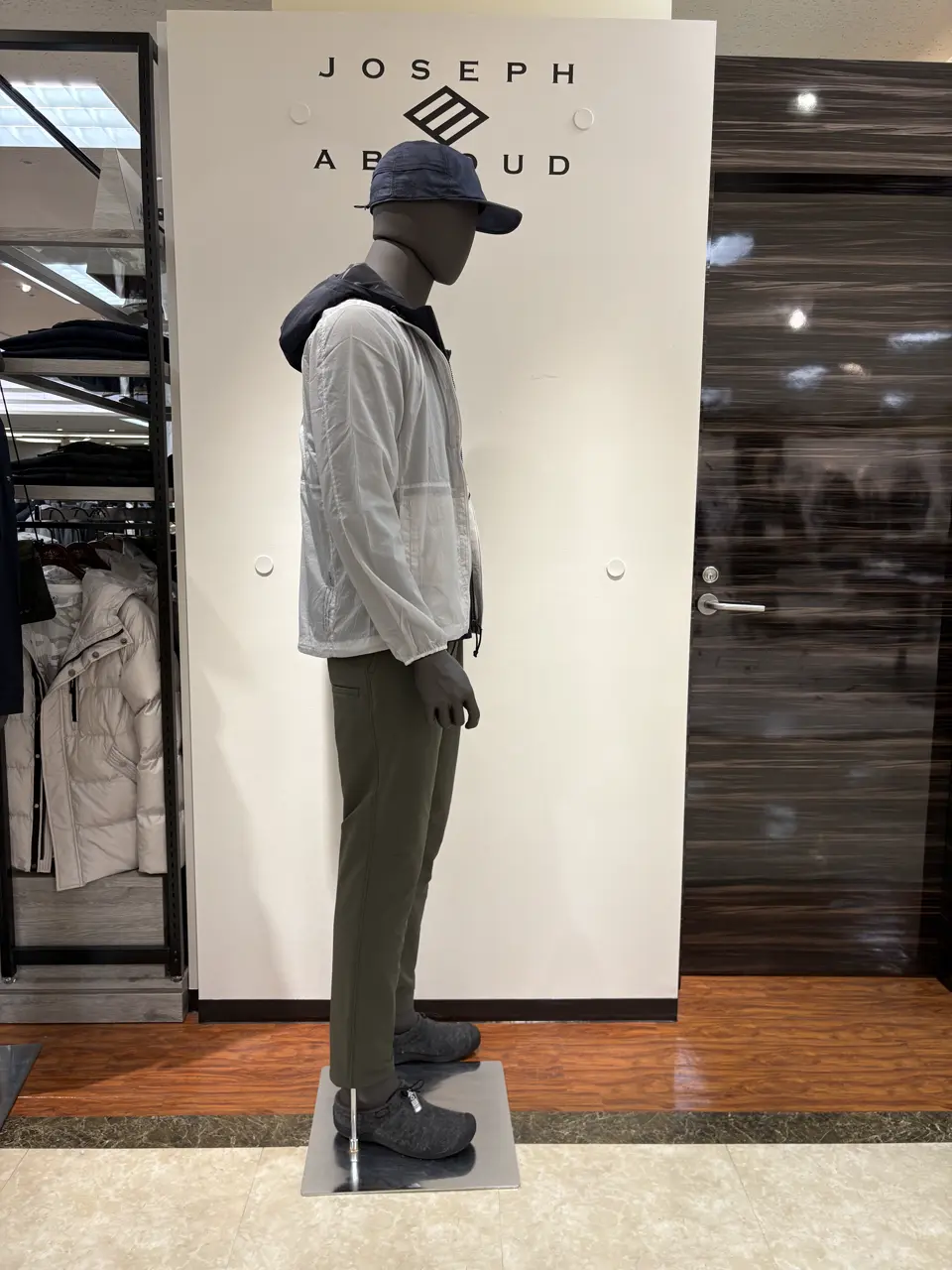 JOSEPH ABBOUD 碇 コーディネート画像