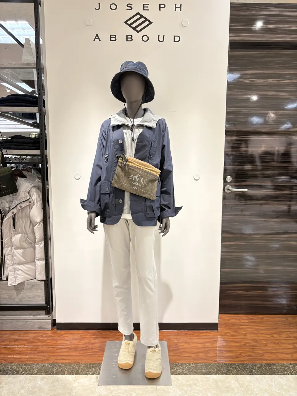  碇 コーディネート画像