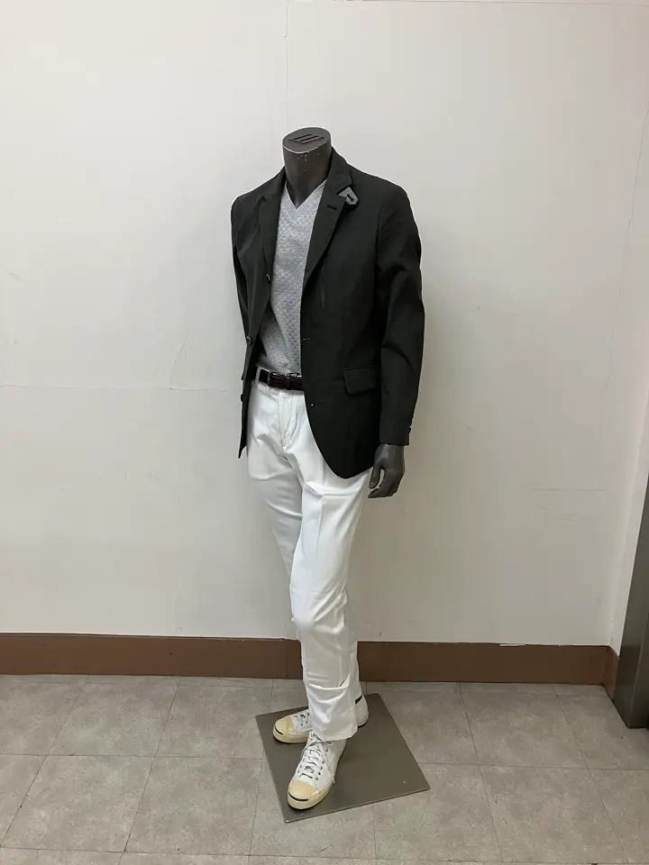 JOSEPH ABBOUD 加賀谷 コーディネート画像