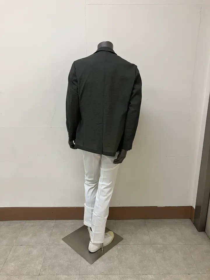 JOSEPH ABBOUD 加賀谷 コーディネート画像